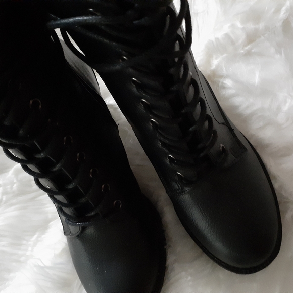 NWOT! Combat boots - Picture 3 of 3